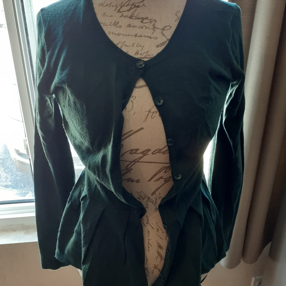 Cardigan - Picture 2 of 4